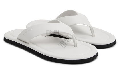 Charlz va Keyt flip-floplar