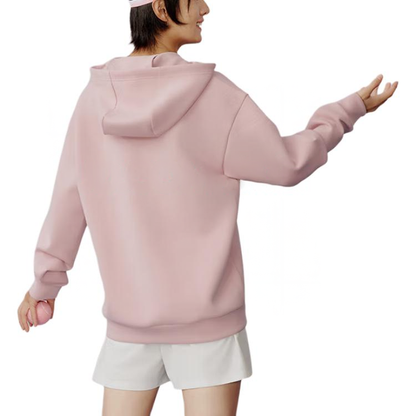 Le coq le coq sportif bir tekis rangli oddiy harflar logotipi bosma naqshli erkin ochiladigan yelkali uzun yengli sviter erkaklar va ayollar modellari