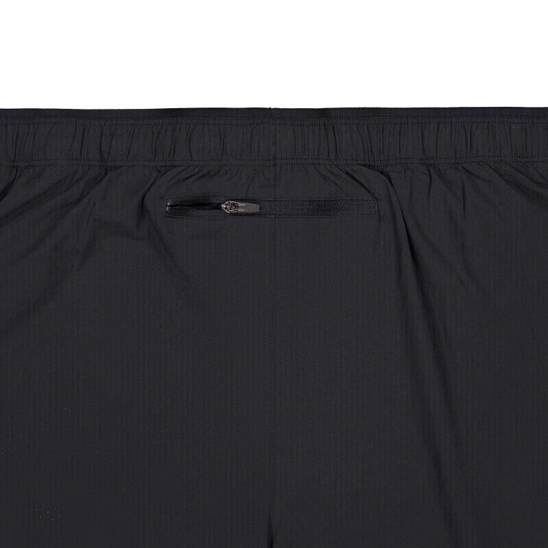 New Balance erkaklar sport shortilari