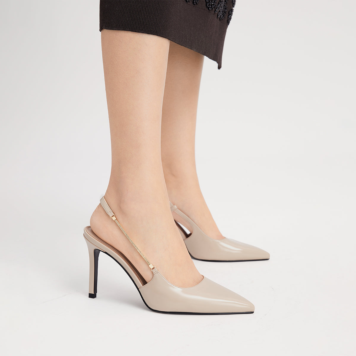 Charlz va Keyt ayollar poyabzali