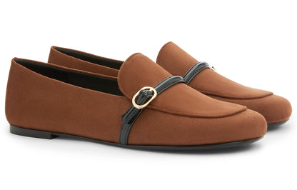 Charlz va Keyt ayollar poyabzali