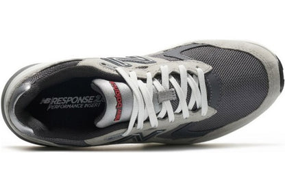 New Balance 880 seriyali "Gun Metal" krossovkalari
