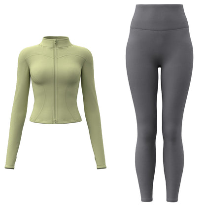 FARO ayollar sport kostyumi