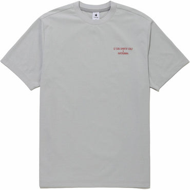 Le Coq Sportif logotipi bosilgan qisqa yengli, bo'yinbog'li futbolka