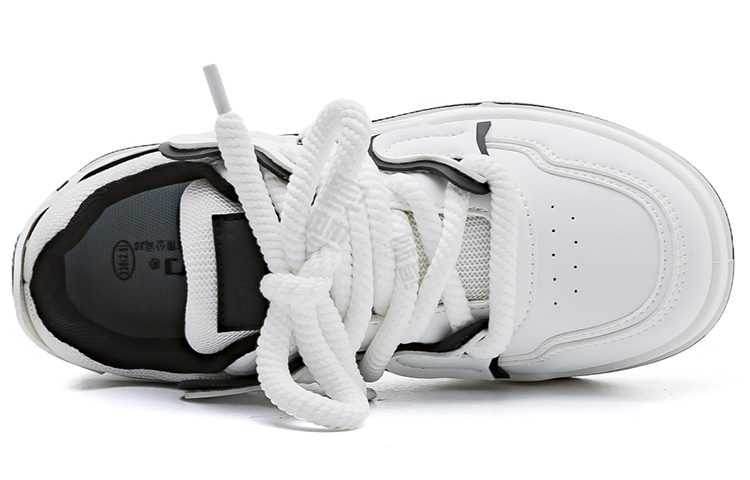 Jangchi orqa ayollar krossovkalari