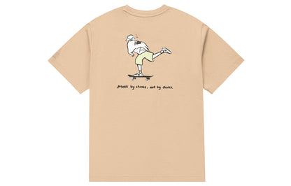 New Balans x pk kobrend seriyali skeytbord illyustratsiyasi Amerika kolleji uslubidagi tekis rangli kichik logotip asosiy nuqta sport simli dam olish uchun bo'sh kalta yengli futbolkalar erkaklar va ayollar bir xil modellar xaki