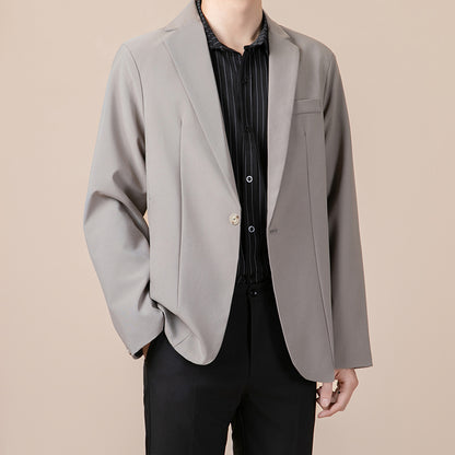 Anti-ofis trendining koreyscha versiyasi erkaklarning kichkina toplari chiroyli bo'sh Gonkong uslubidagi ko'ylagi erkaklar ko'p qirrali kundalik kostyumi engil hashamatli kostyum erkaklar modellari