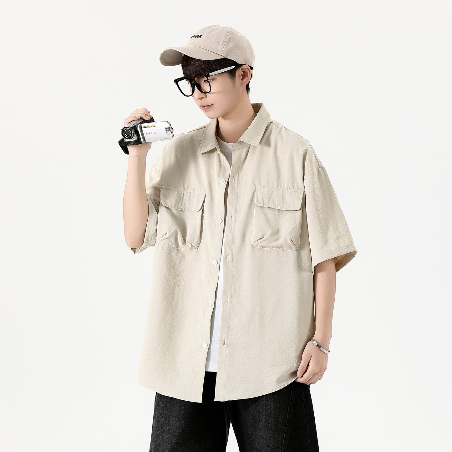 Igoi Amerika yuqori ko'chada qulay moda ish kiyimi nozik kesilgan tasodifiy ko'p qirrali tekis rangli oddiy bo'sh lapel qisqa yengli ko'ylaklar erkaklar va ayollar bir xil