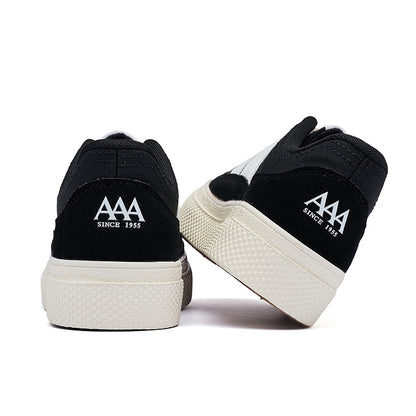 AAA 1955-yildan beri krossovkalar