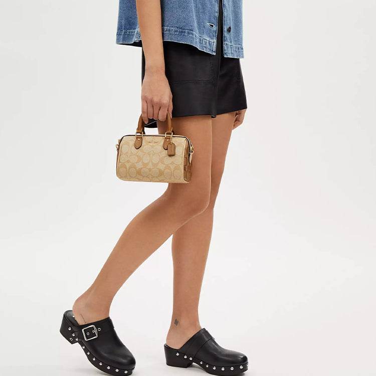 Сумка женская Coach Rowan 18 Logo Zip Closure Coated - Boxette Shop