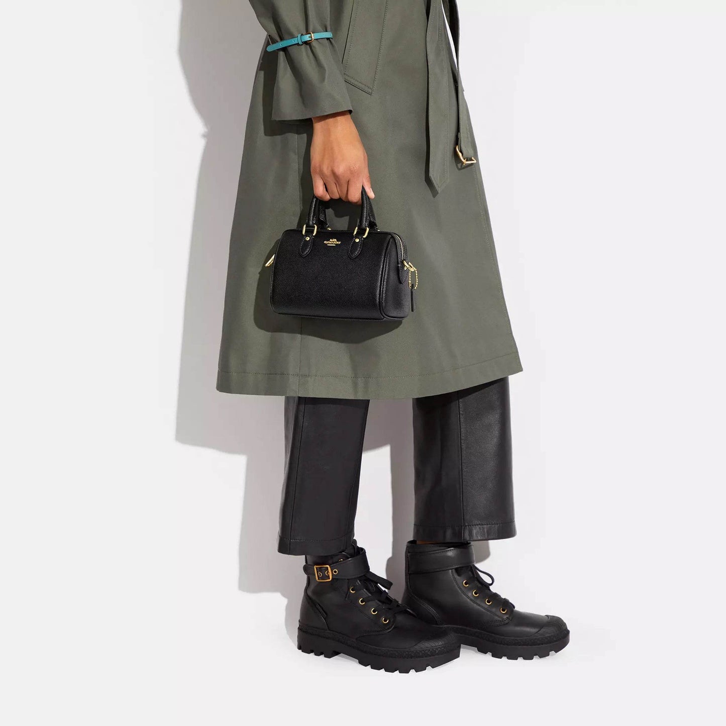 Сумка женская Coach Rowan 18 Metal Logo Zip Closure - Boxette Shop