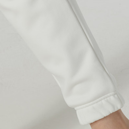 Yangi muvozanatni o'rgatish uchun qulay nafas oladigan, o'rta ko'tarilgan torli kundalik shimlar bej