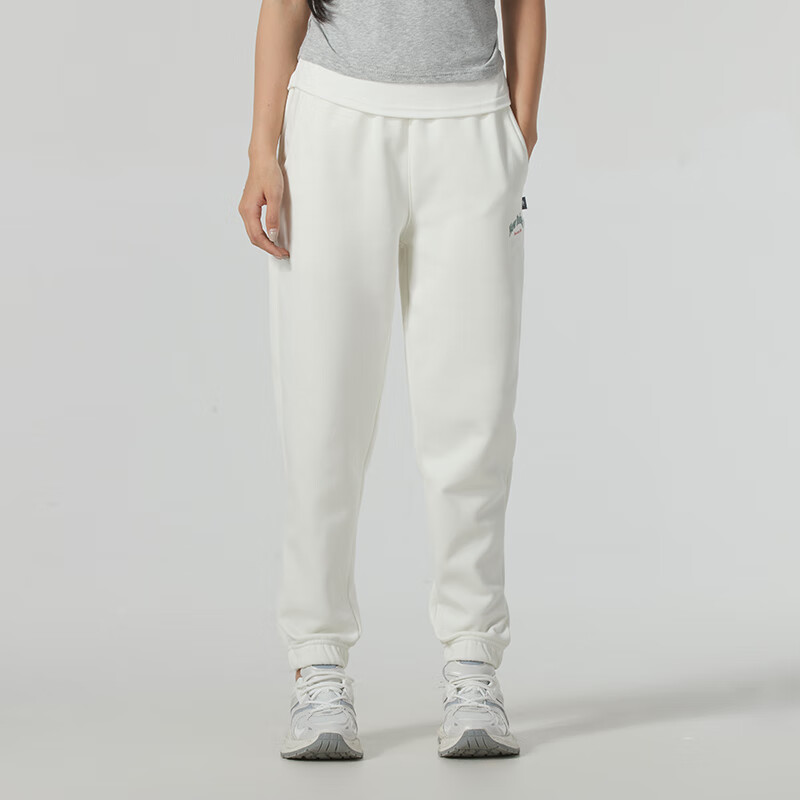 Yangi muvozanatni o'rgatish uchun qulay nafas oladigan, o'rta ko'tarilgan torli kundalik shimlar bej