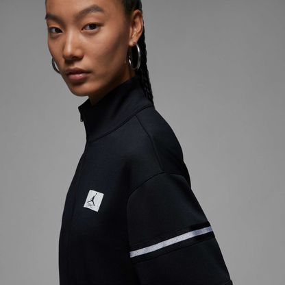 Jordan logotipi bosilgan chiziqli detalli bir qismli ayollar qora + qora kostyum