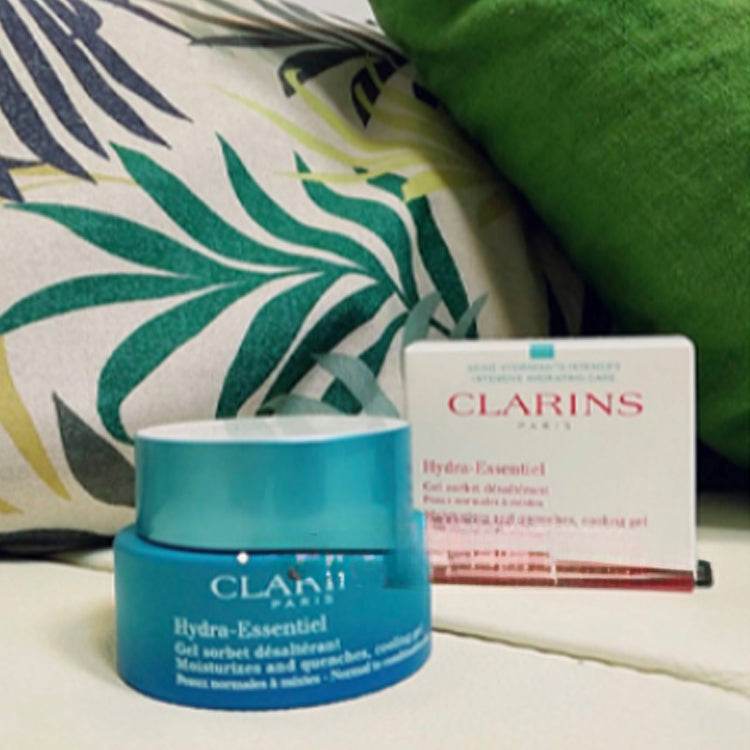 Увлажняющий крем Clarins hydra essentiel - Boxette Shop