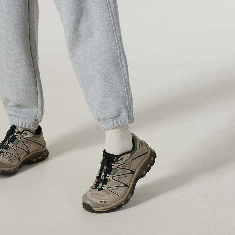 New Balance Running Fitness Workout Nafas oluvchi tanga yugurish shimlari Ayollar Kulrang