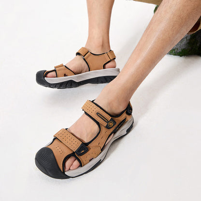 Erkaklar uchun tuya sandallari