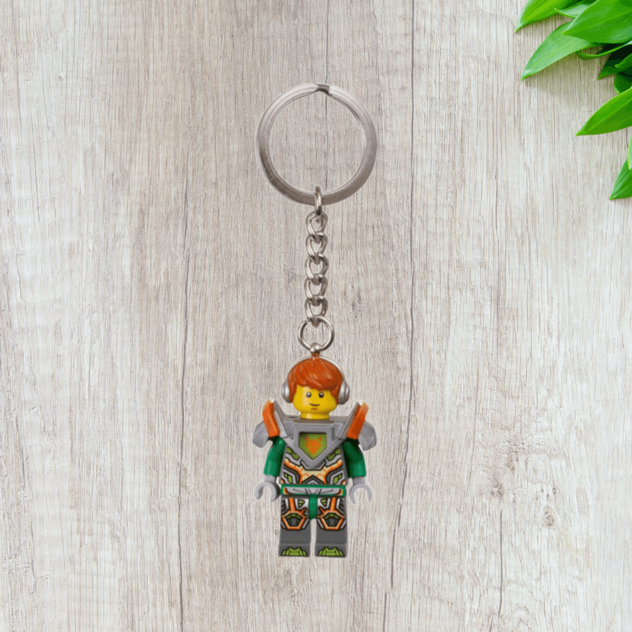Брелок LEGO Nexo Knights: Future Knights 2017 Aaron (853685) - Boxette Shop