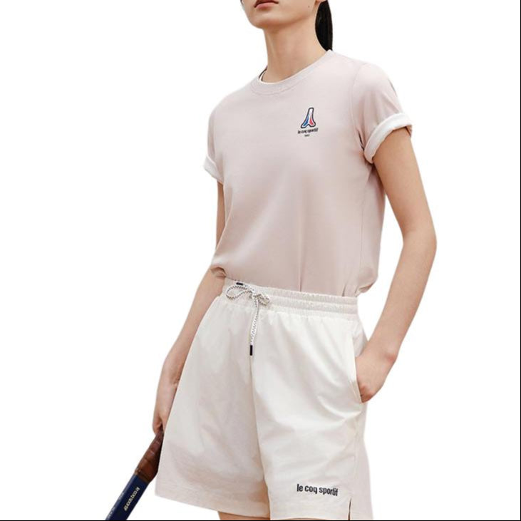 Le coq sportif brendi logotipi shablonlari ochiq havoda kundalik sport ekipaji bo'yinbog'li kalta yengli futbolka ayollar