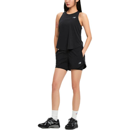 Спортивные шорты женские New Balance