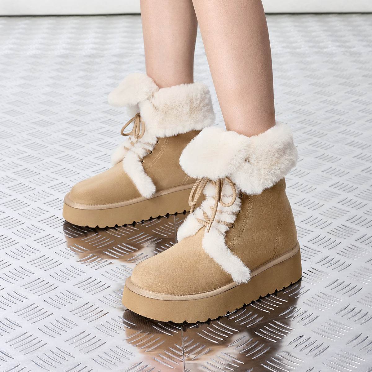 Ботинки женские Charles&Keith Winter Plush Lace-Up - Boxette Shop