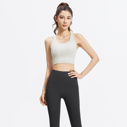 FARO ayollar sport kostyumi