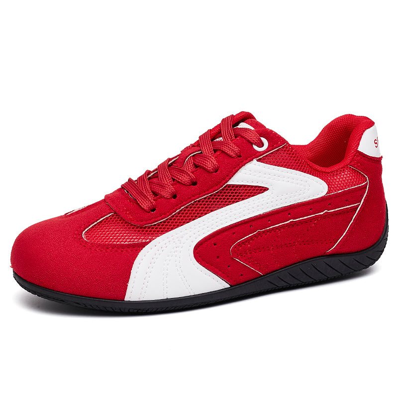 AAA 1955-yildan beri krossovkalar