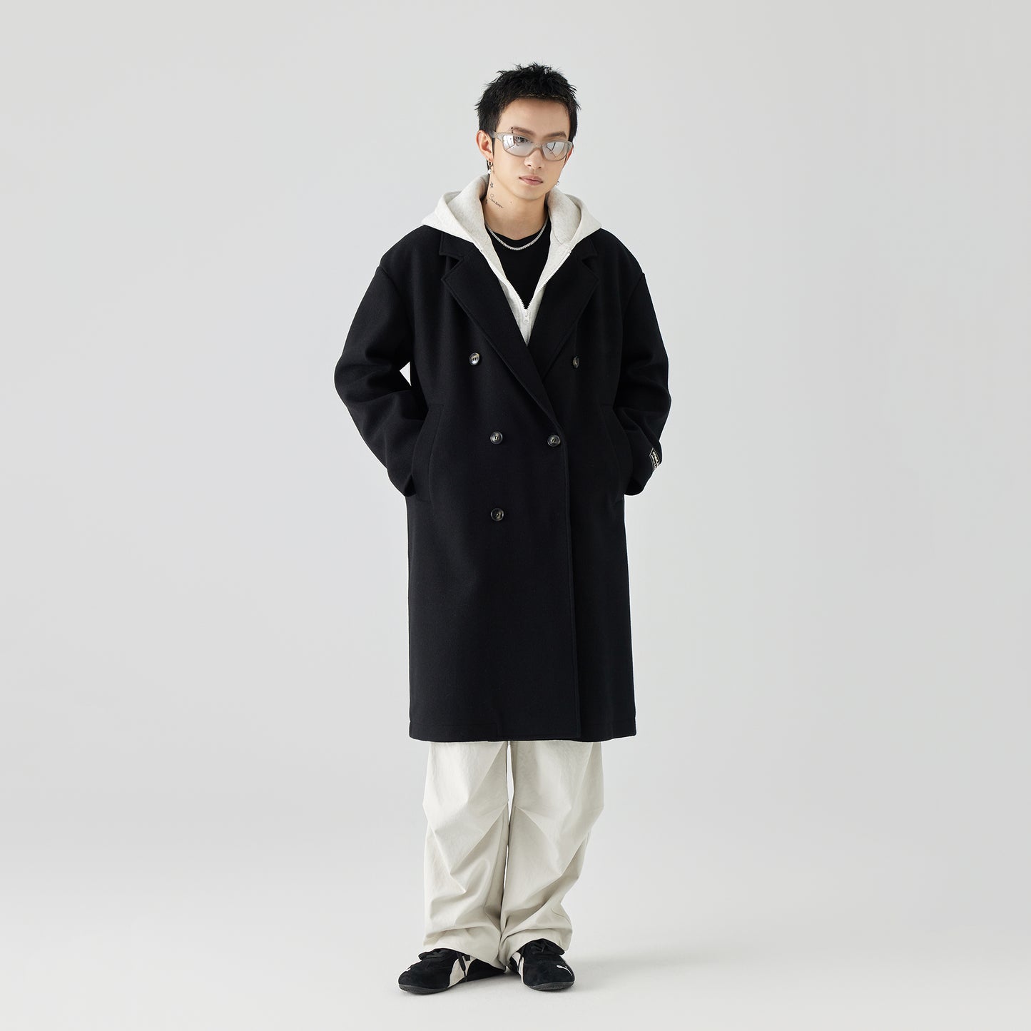 Mpux bir xil modeldagi soxta ikki qismli ikki ko'krak qafasi bo'shashgan oddiy tvid ko'ylagi