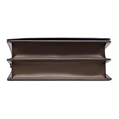 Navigare ayollar sumkasi