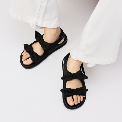 Charlz va Keyt ayollar sandallari