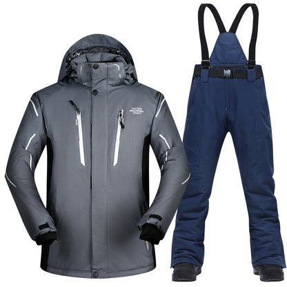 Poum erkaklar chang'i kostyumi