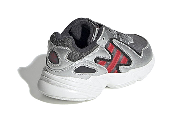Adidas originals yung-96 chasm el i противоскользящая обувь для малышей с низким верхом серо-красного цвета