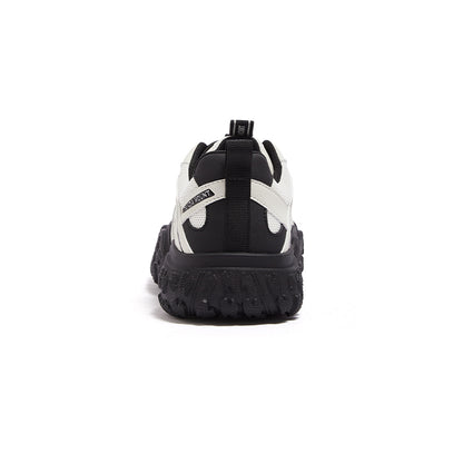 Ayollar uchun tuya krossovkalari