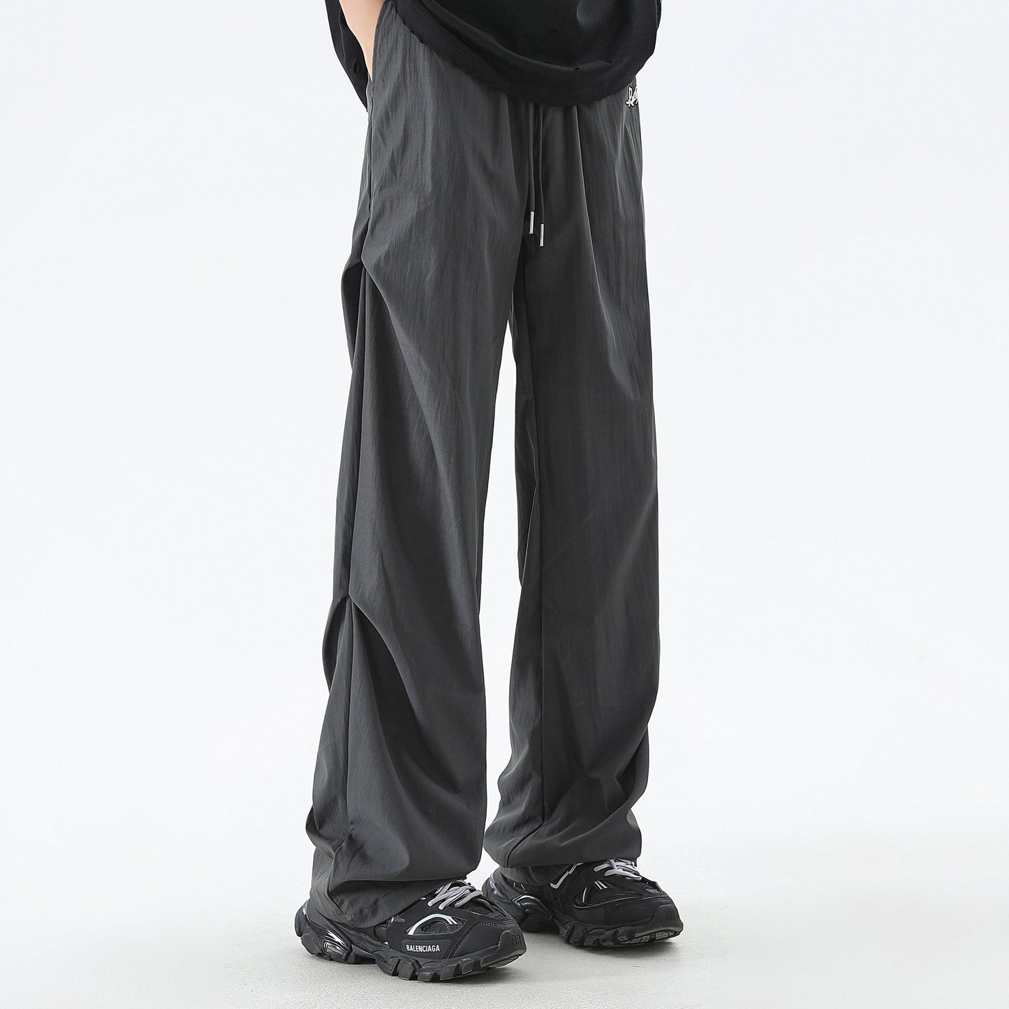 Robinhood robinhood brendining klassik logotipi bir xil modelga ega yuzta tekis kundalik shimlar va ayollar