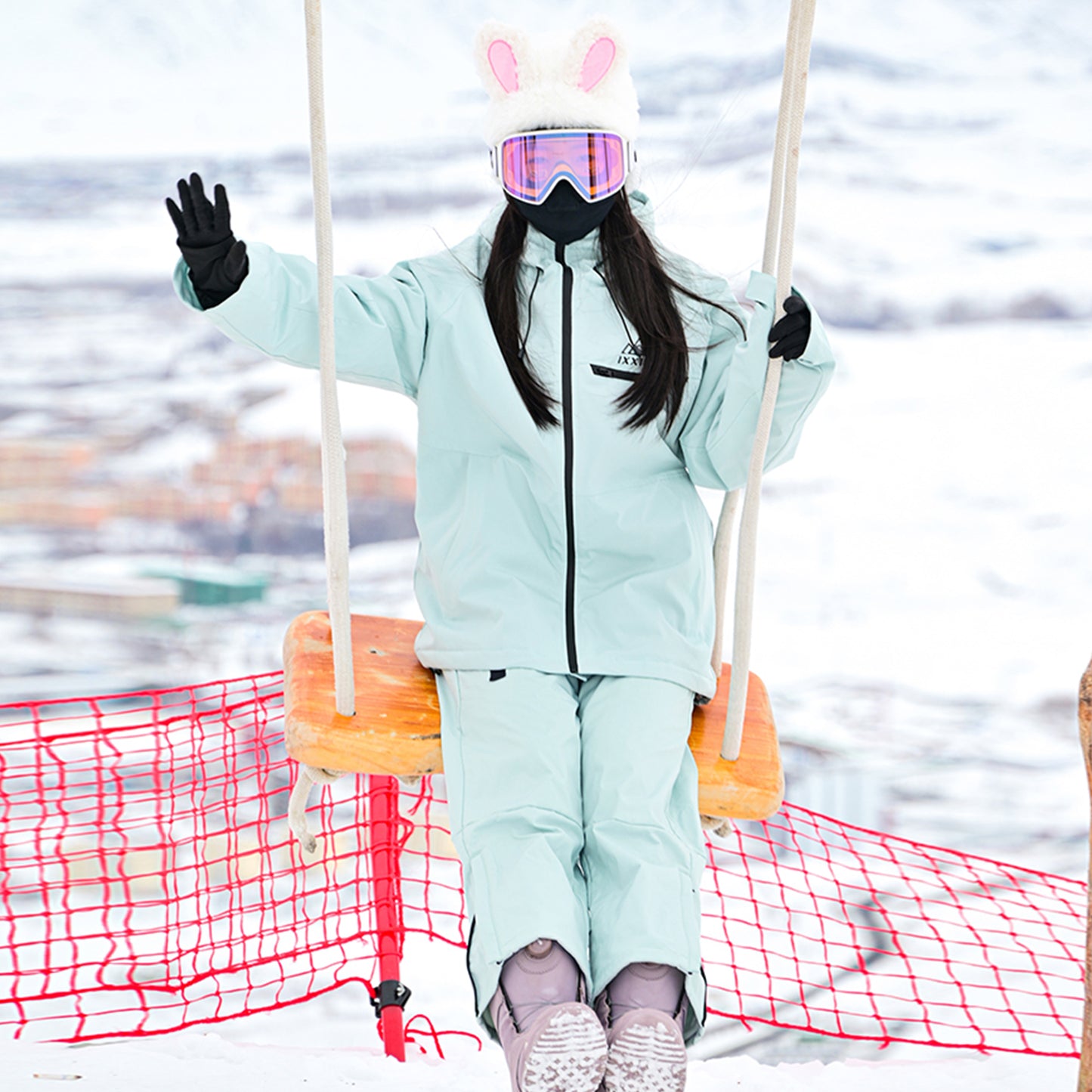 Ayollar chang'i kostyumi MAX SOVG'A OLING