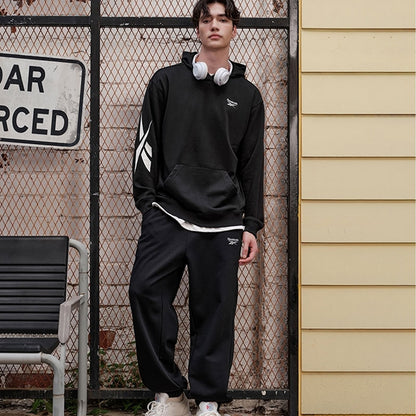 Erkaklar uchun Reebok kapshonli ko'ylagi