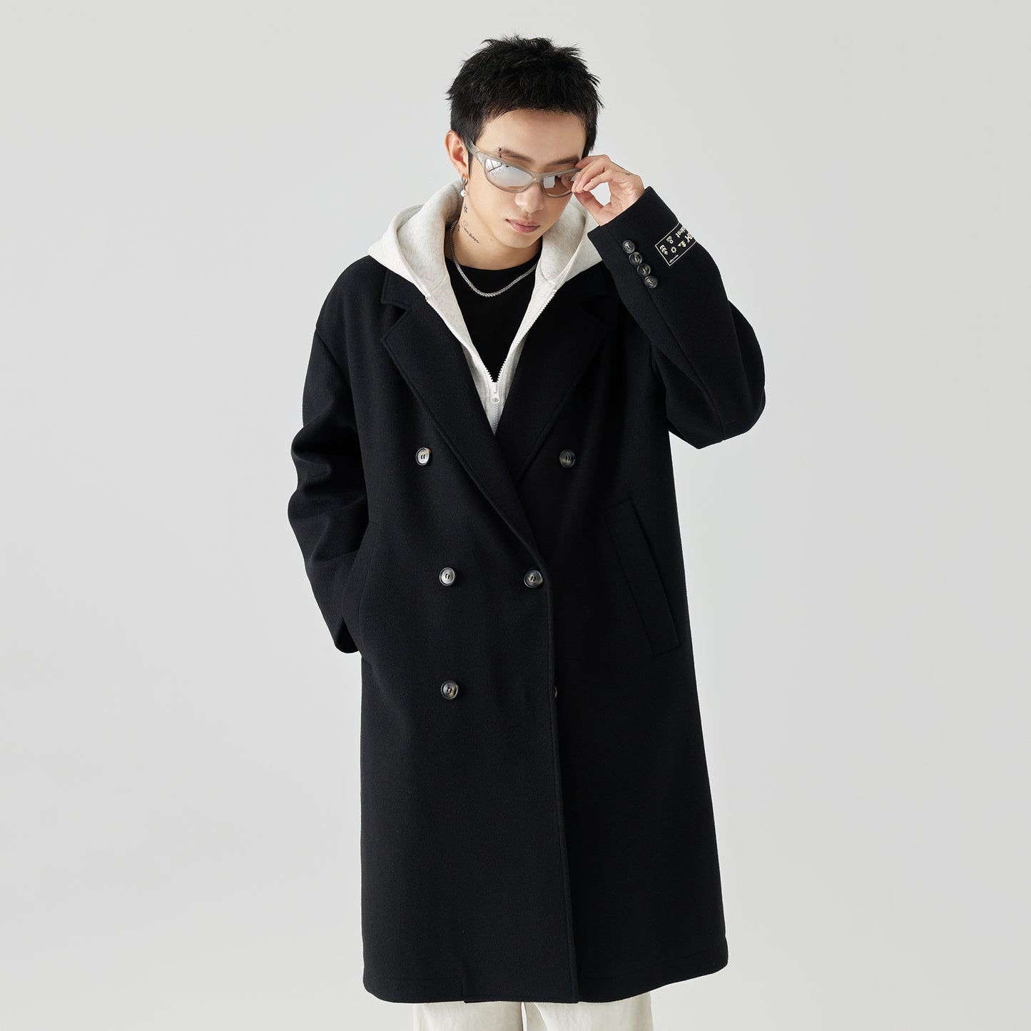 Mpux bir xil modeldagi soxta ikki qismli ikki ko'krak qafasi bo'shashgan oddiy tvid ko'ylagi