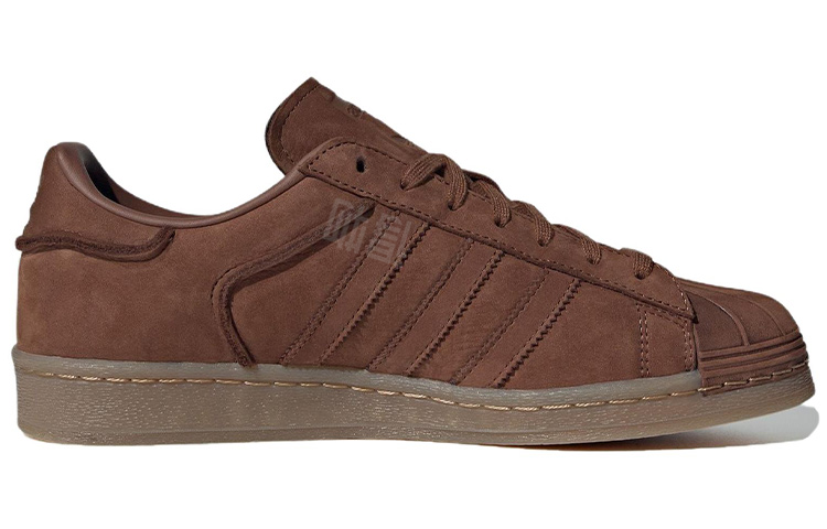 Ayollar uchun Adidas Superstar Series 82 krossovkalari