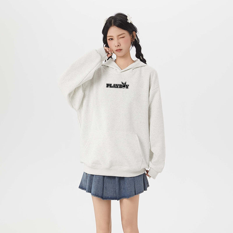 Playboy Amerika bo'shashmasdan yuzlab trend pullover kozok bir xil modellar bilan erkaklar va ayollar