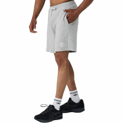 Alo Yoga Erkaklar uchun tekis rangli to'rli nafas oladigan tennis shorti