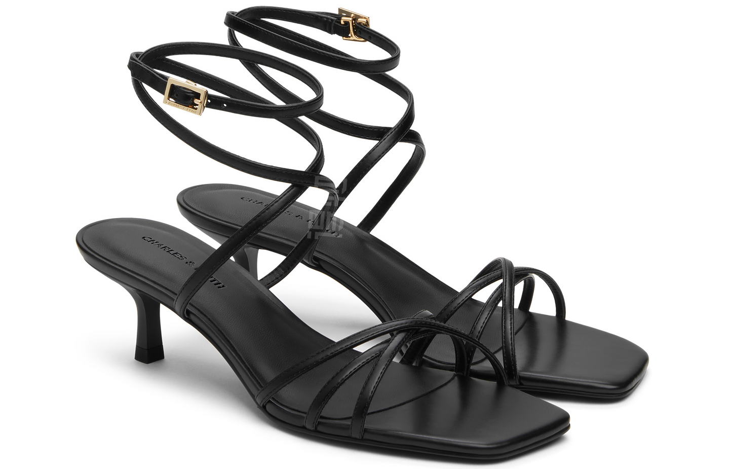 Charlz va Keyt ayollar sandallari