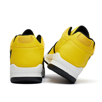 Erkaklar AAA 1955-yildan beri krossovkalar