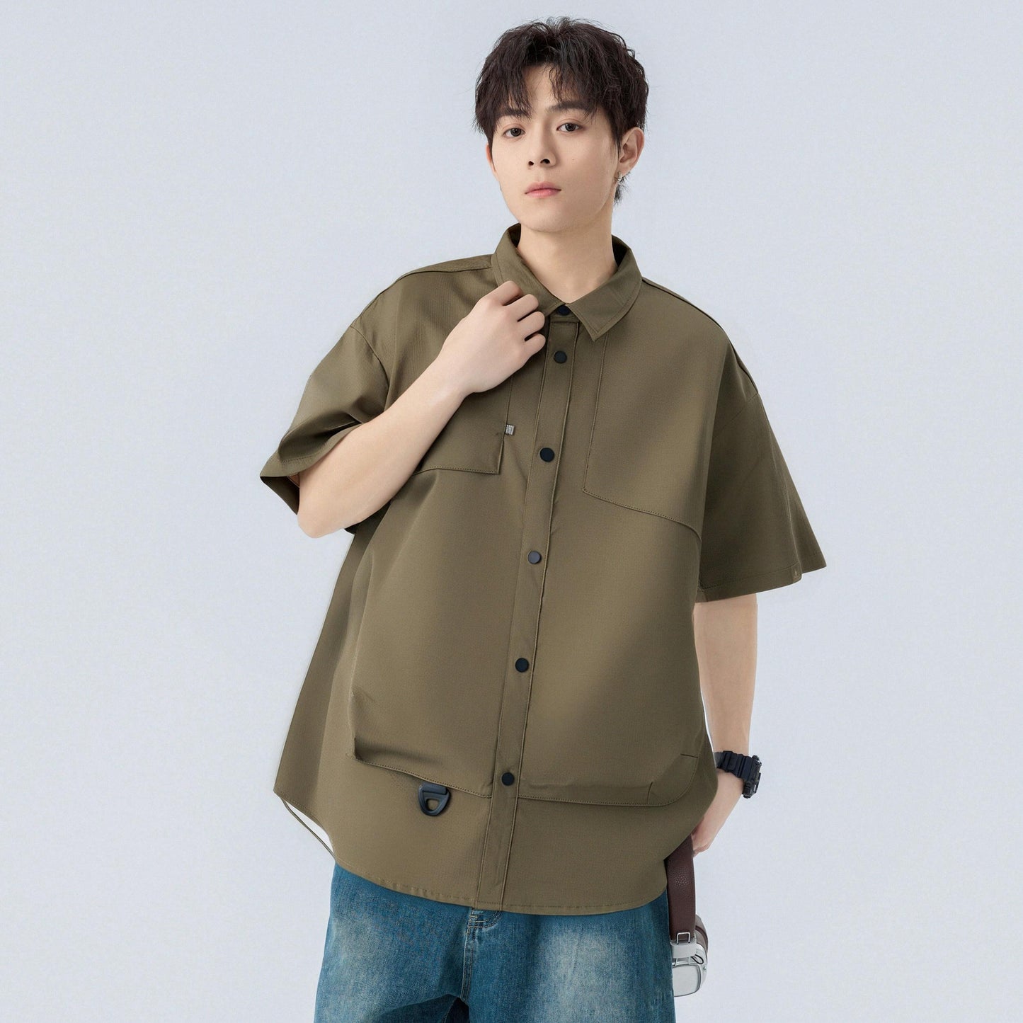 Paddy Julia Amerika yuqori ko'cha konstruktiv dizayn lapel bo'sh tasodifiy kundalik qatnov katta gangster o'zini kelishgan qulay, ko'p qirrali qisqa yengli ko'ylak modellari bilan erkaklar va ayollar