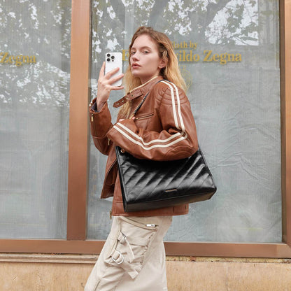 Сумка женская Charles&Keith Capacity Quilted Chain S - Boxette Shop