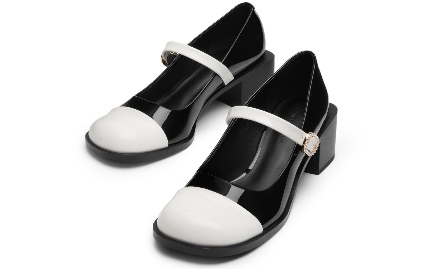 Charlz va Keyt ayollar poyabzali