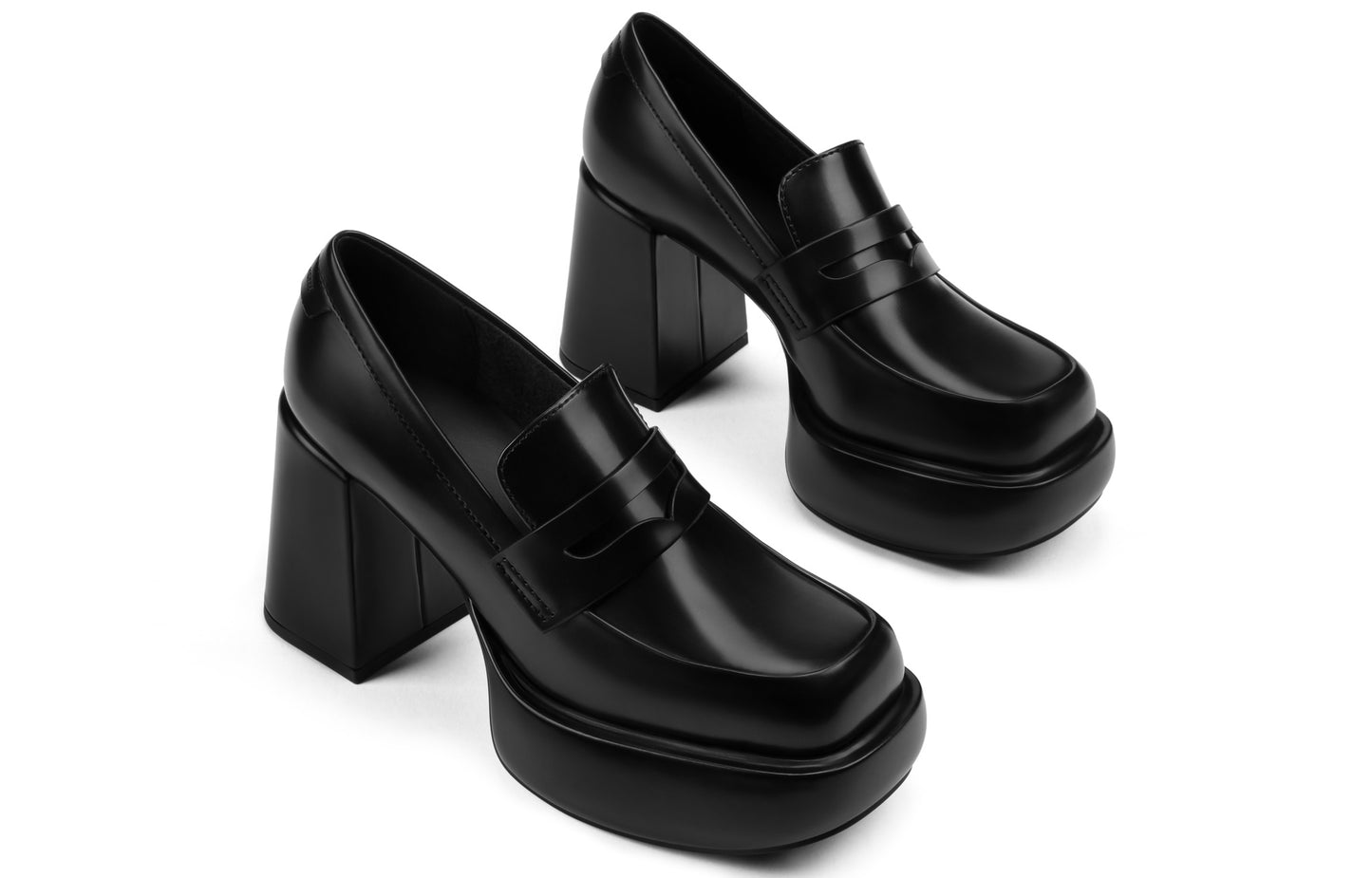 Charlz va Keyt ayollar poyabzali