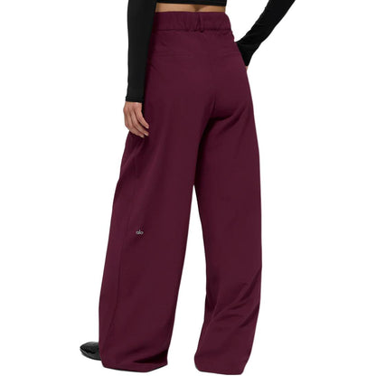 Alo Yoga ayollar shimlari