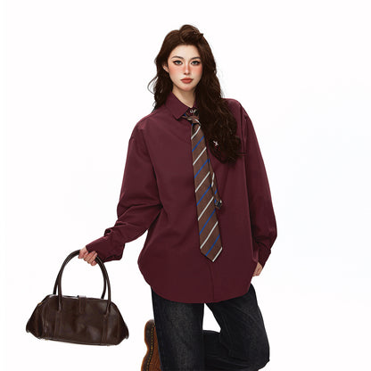 Pal ongaco pal ongaco Amerika yuqori ko'cha asosiy modellari oddiy sof paxta tanasi harflari brend logotipi bosma erkin tasodifiy universal koreys tekis rangli lapel uzun yengli ko'ylaklar bir xil modellar bilan erkaklar va ayollar