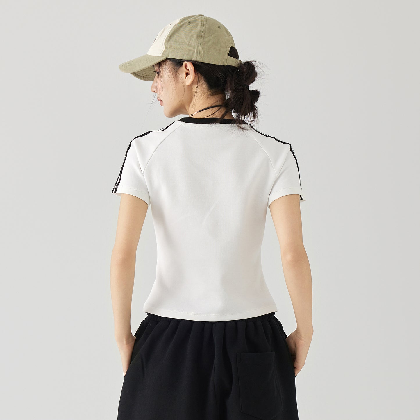 Ayollar uchun Golfcross sport byustgali