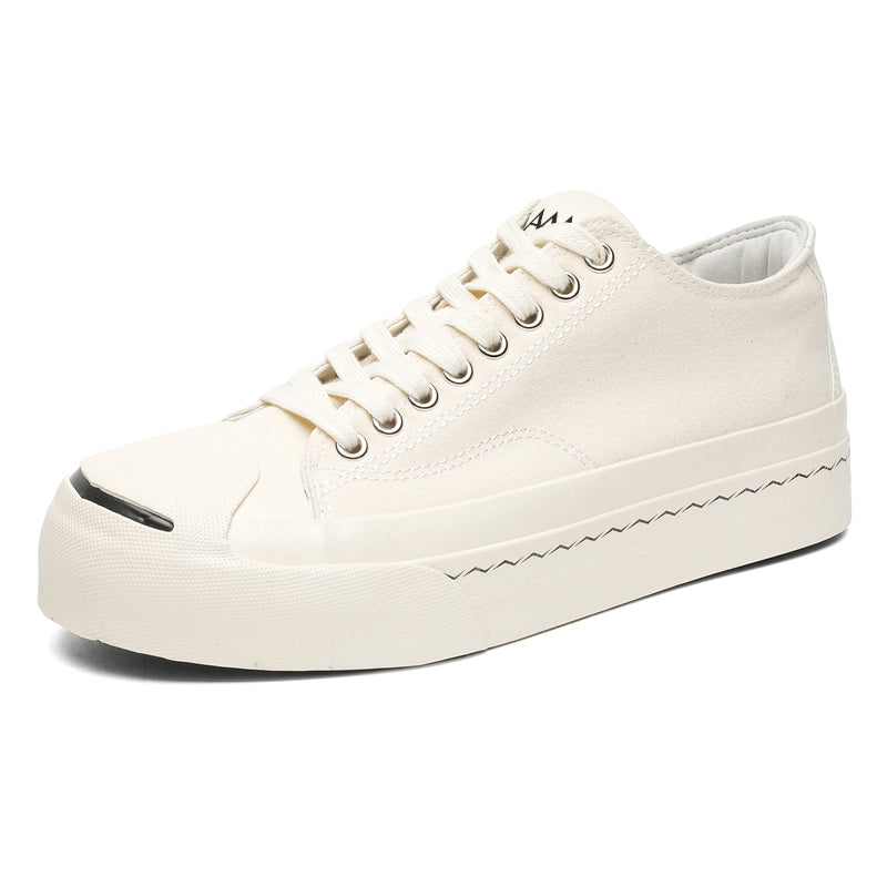 AAA 1955-yildan beri krossovkalar